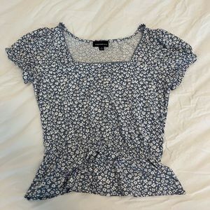 Fortune + Ivy peplum floral top with scallop detailing